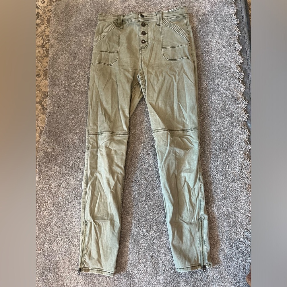 Abercrombie & Fitch army‎ green cargo jeans